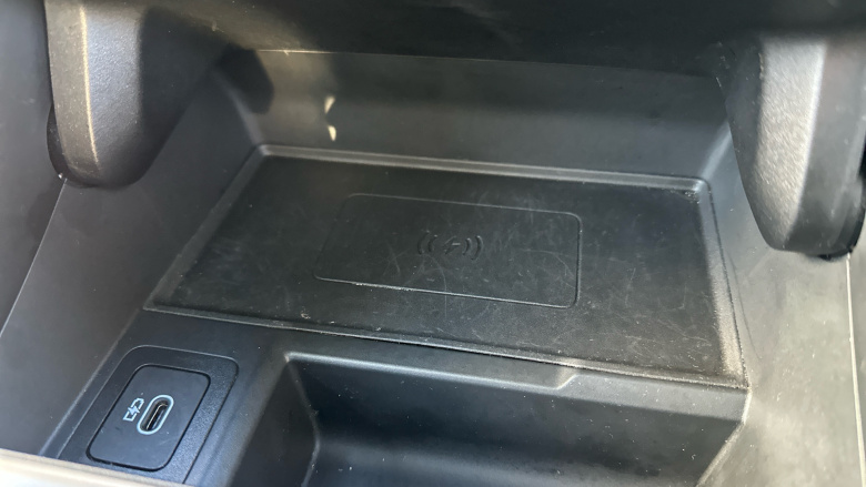 Land Rover Range Rover Velar 2.0 D200 MHEV Dynamic HSE 5dr Auto Diesel Estate